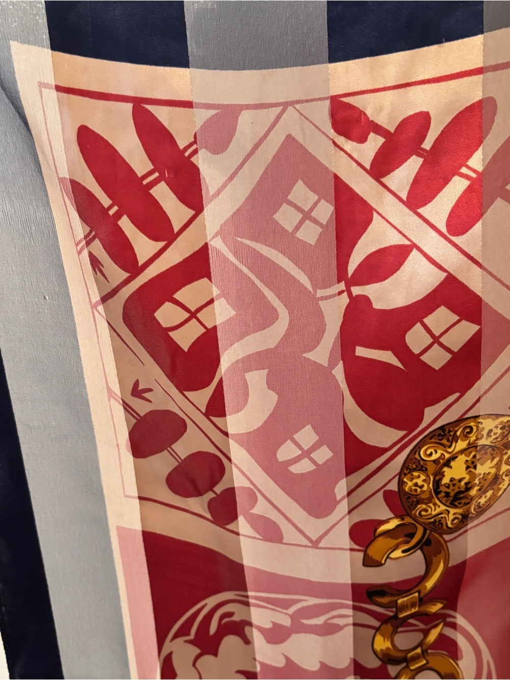Vintage Chain Print Scarf - Picture 4 of 10